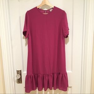 ⭐️ Asos Fuchsia Short Sleeve Shift Dress US 8 Ruffle Flounce Hem
